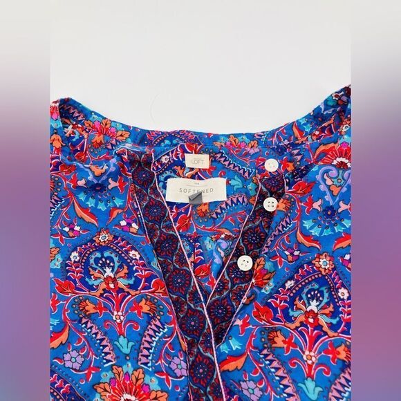 LOFT The Softened Sz large | Women's Popover Henley Women's Floral Long Sleeve - Picture 3 of 6